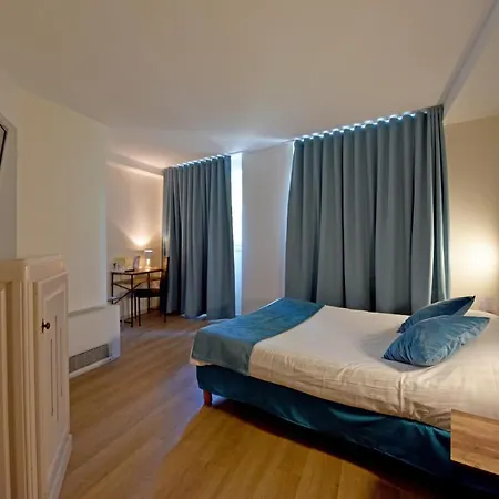 Du Parc 3* Lyon