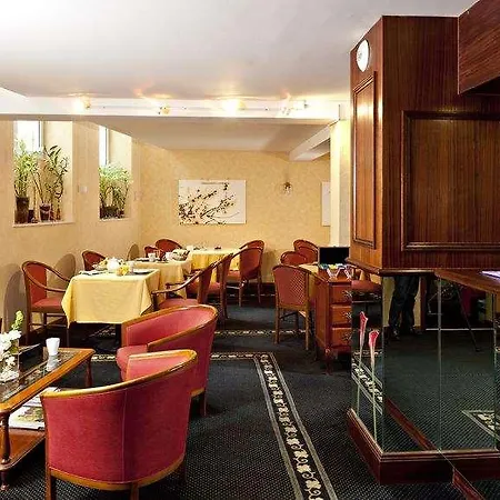 Du Parc 3* Lyon