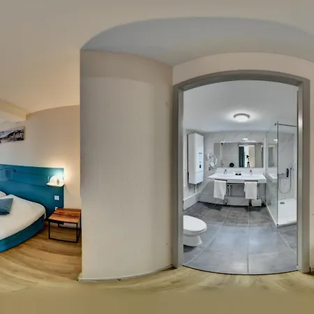 Du Parc 3*