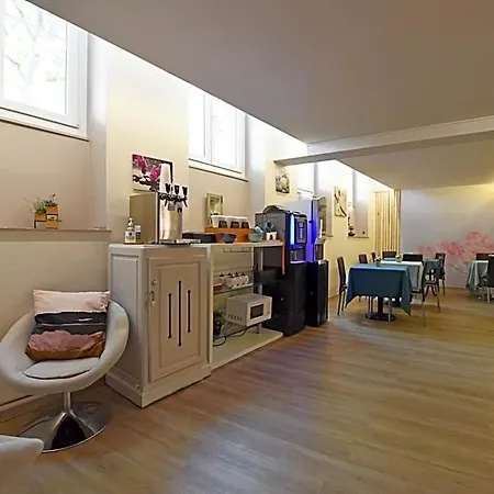 Du Parc 3* Lyon