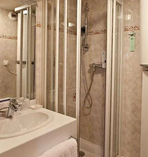 Du Parc 3*